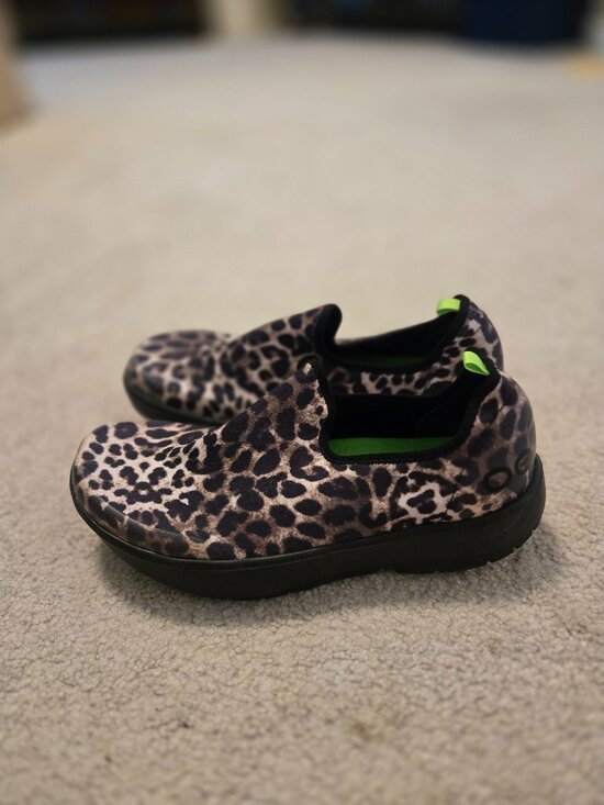 OOFOS Shoes - Oofos slip on shoes